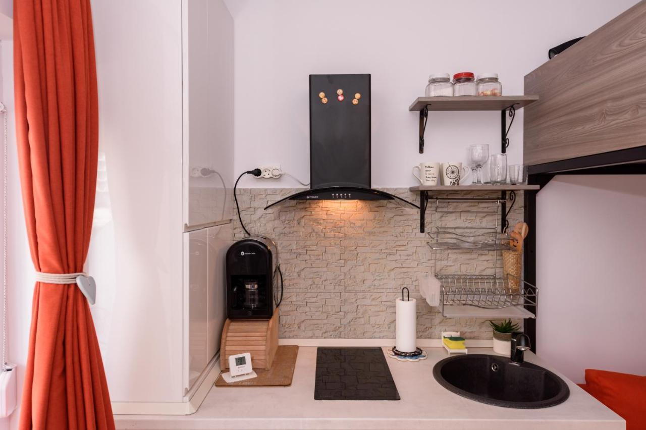 Kataleya Studio Apartment Navodari Exterior photo